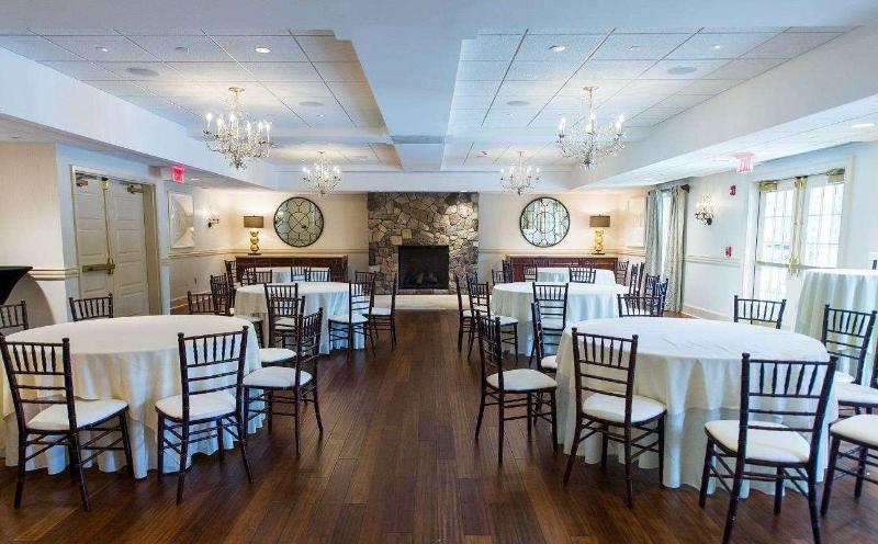 Bedford Village Inn Экстерьер фото