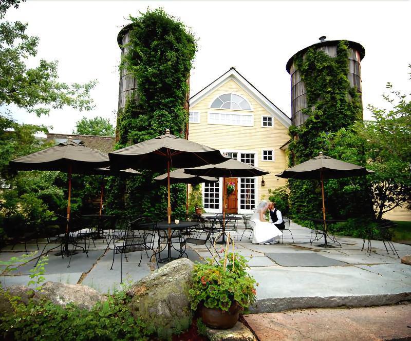 Bedford Village Inn Экстерьер фото