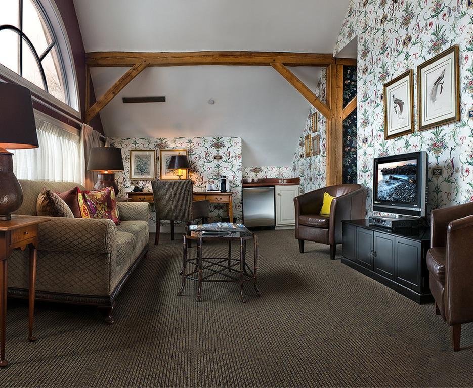 Bedford Village Inn Экстерьер фото